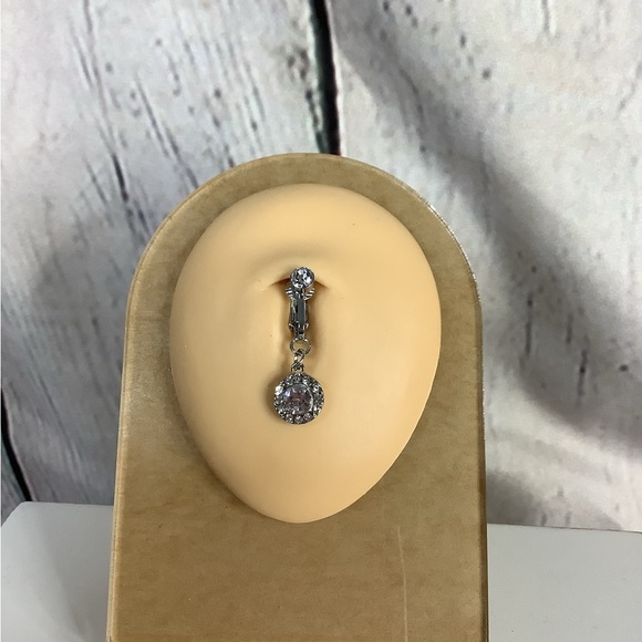 Clip-On Belly Button Ring - Picture 7 of 10